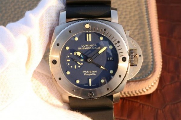 Panerai PAM371 Titanium Blue Dial XF Black Rubber Strap P9001