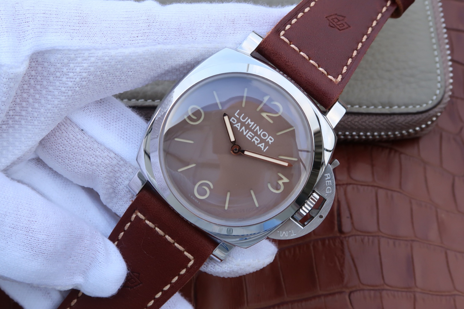 Panerai Luminor PAM662 - 1:1 Superclone