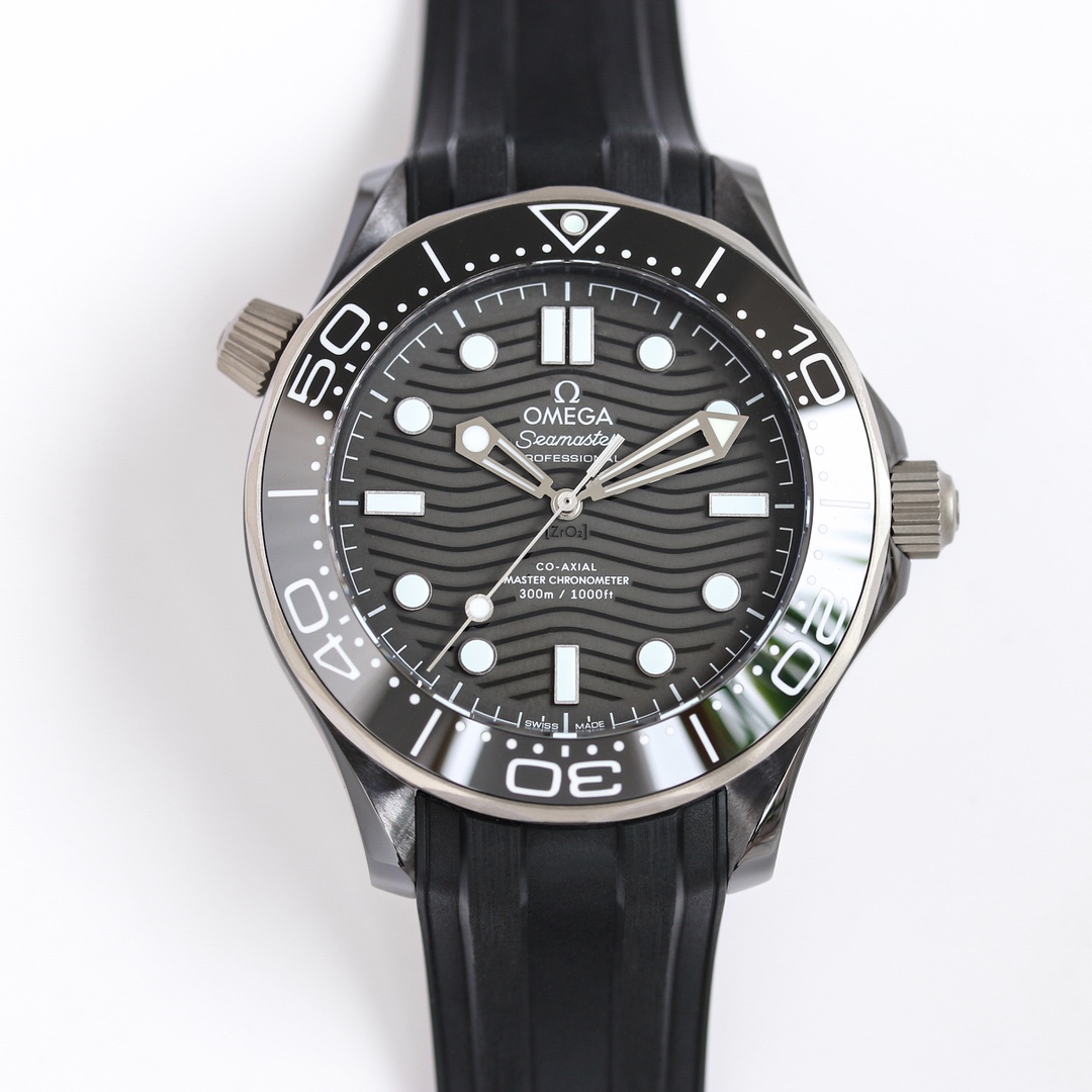 Omega Seamaster Diver 300M Ceramic Black Co-Axial ZRO2