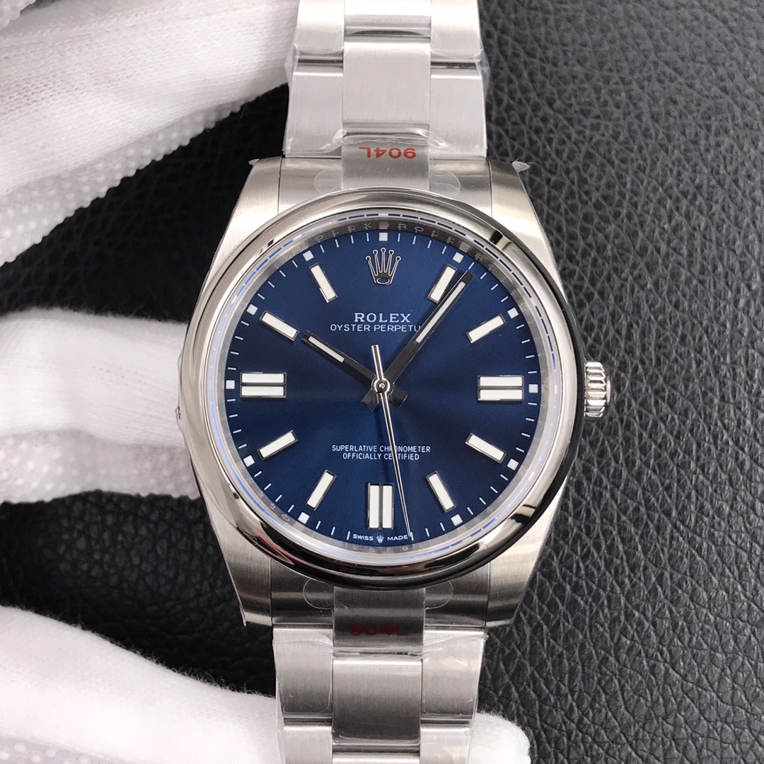 Rolex Oyster Perpetual 41 Blue face 124300